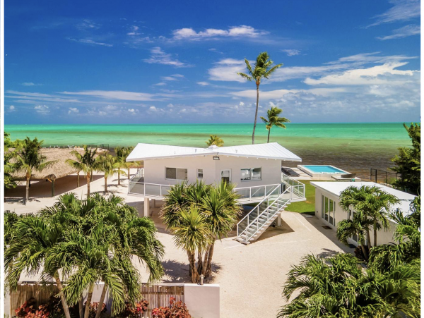 Islamorada Three Bedroom Home with Full Ocean View & Pool
